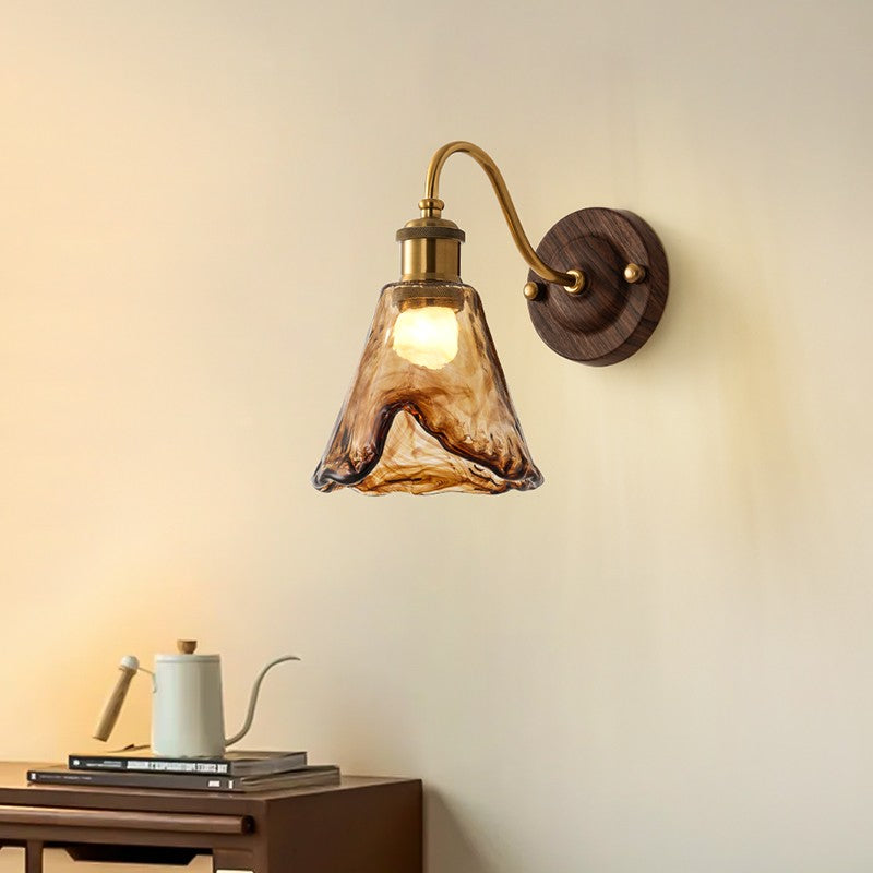 American Retro Amber Glass Wall Lamp